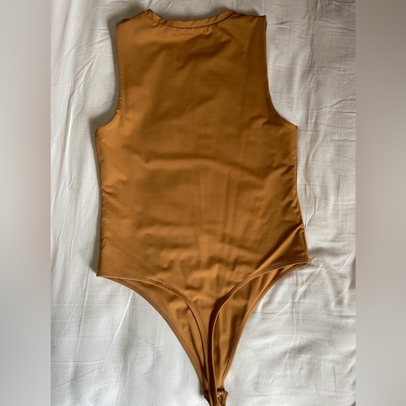 Balance Athletica - The Allora Bodysuit - Picture 3 of 8